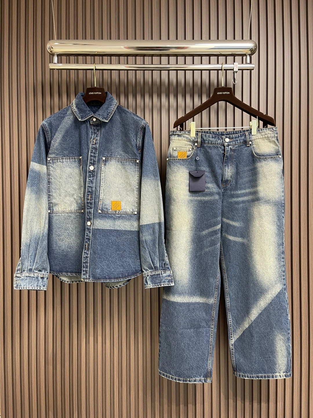 wg.luxury- 8V item:E-F026D0902